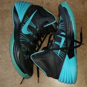 Hyperdunk basketball tennis